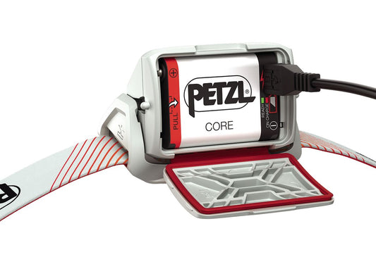 Petzl Actik Core zelena – naglavna svetilka