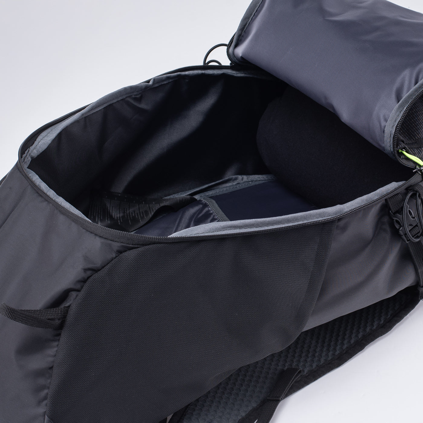 Elbrus Airtex S treking nahrbtnik predal